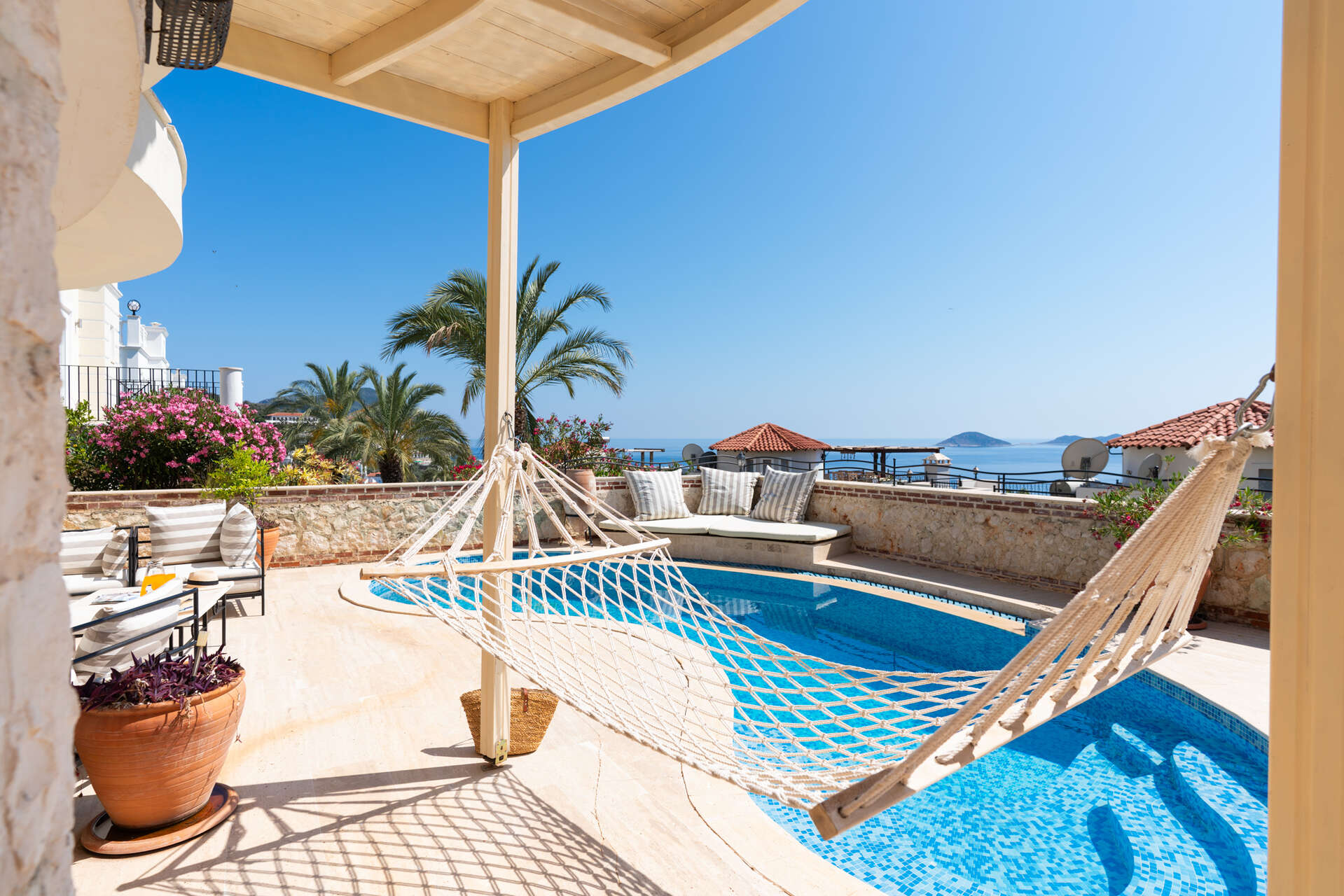 Villa Haziran Havuz 4