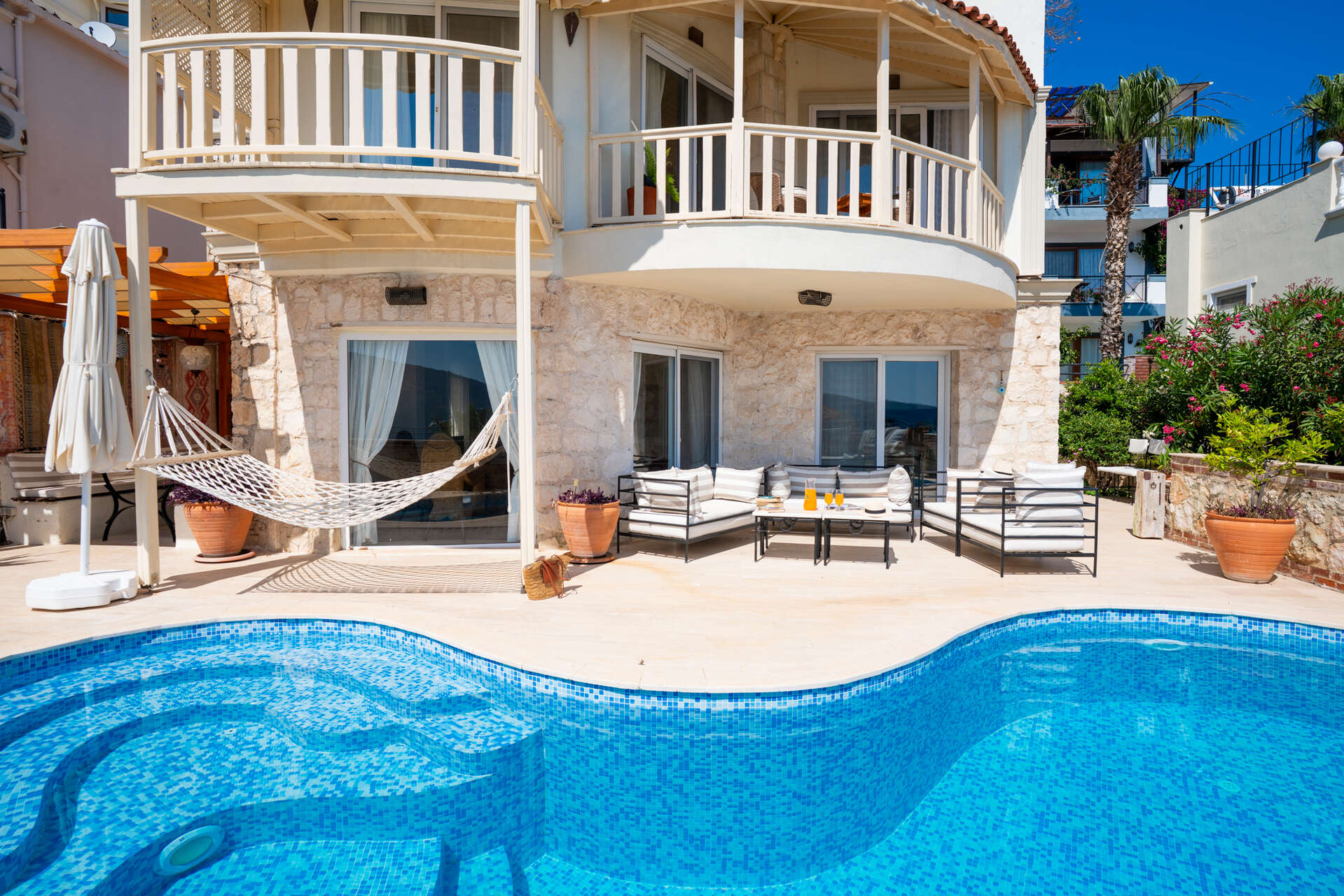 Villa Haziran Havuz 5